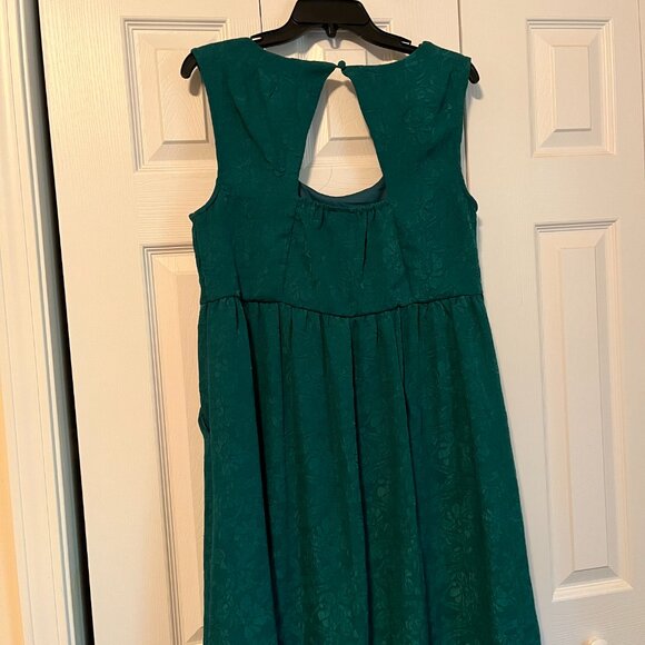 Dress - Picture 5 of 5